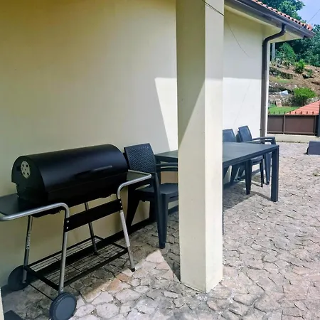 Relax House - Casa Castor بيت للعطل Valdosende